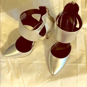 Rock Republic Silver Shoes